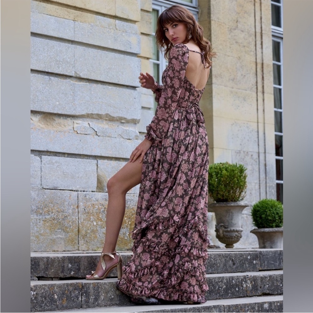V Chapman Carmella Long Sleeve floral Maxi Dress in Dusty Rose - Picture 4 of 9